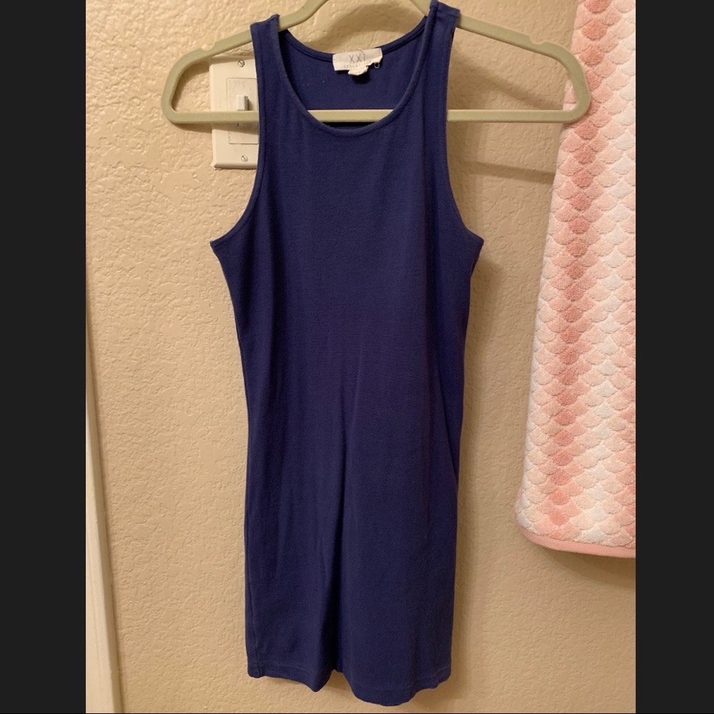 Simple fitted cotton dress